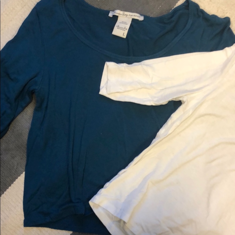 Crop Tops - Picture 3 of 3